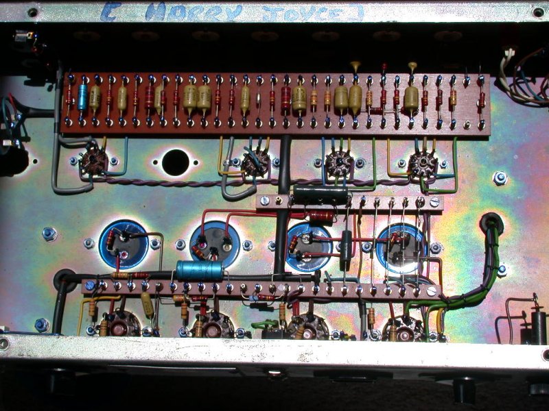 http://mhuss.com/Hiwatt/images/DR103Guts.jpg)